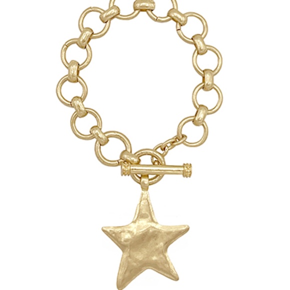 Bold Star Charm Toggle Bracelet - Picture 1 of 2